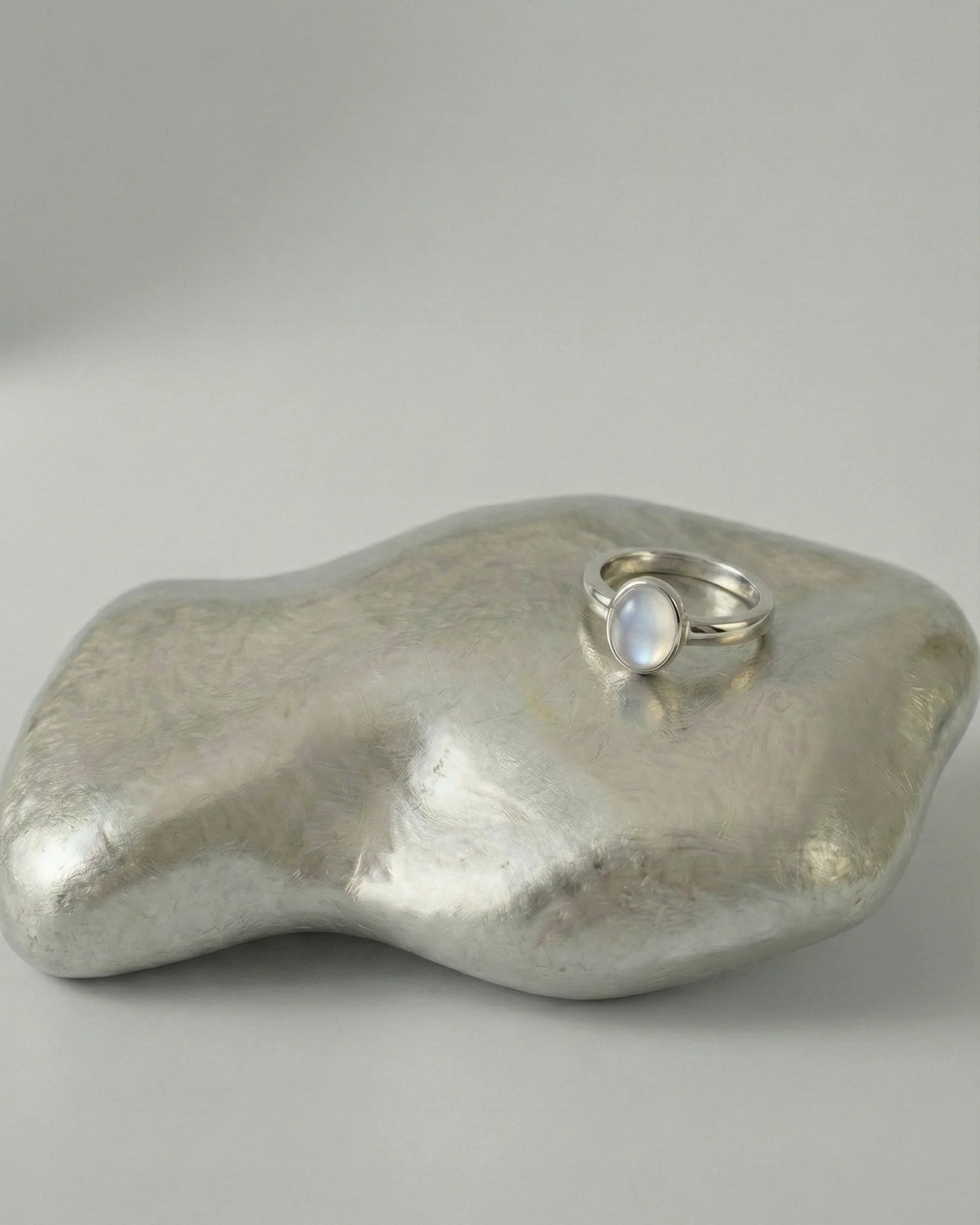 Mae Ring - Image 2